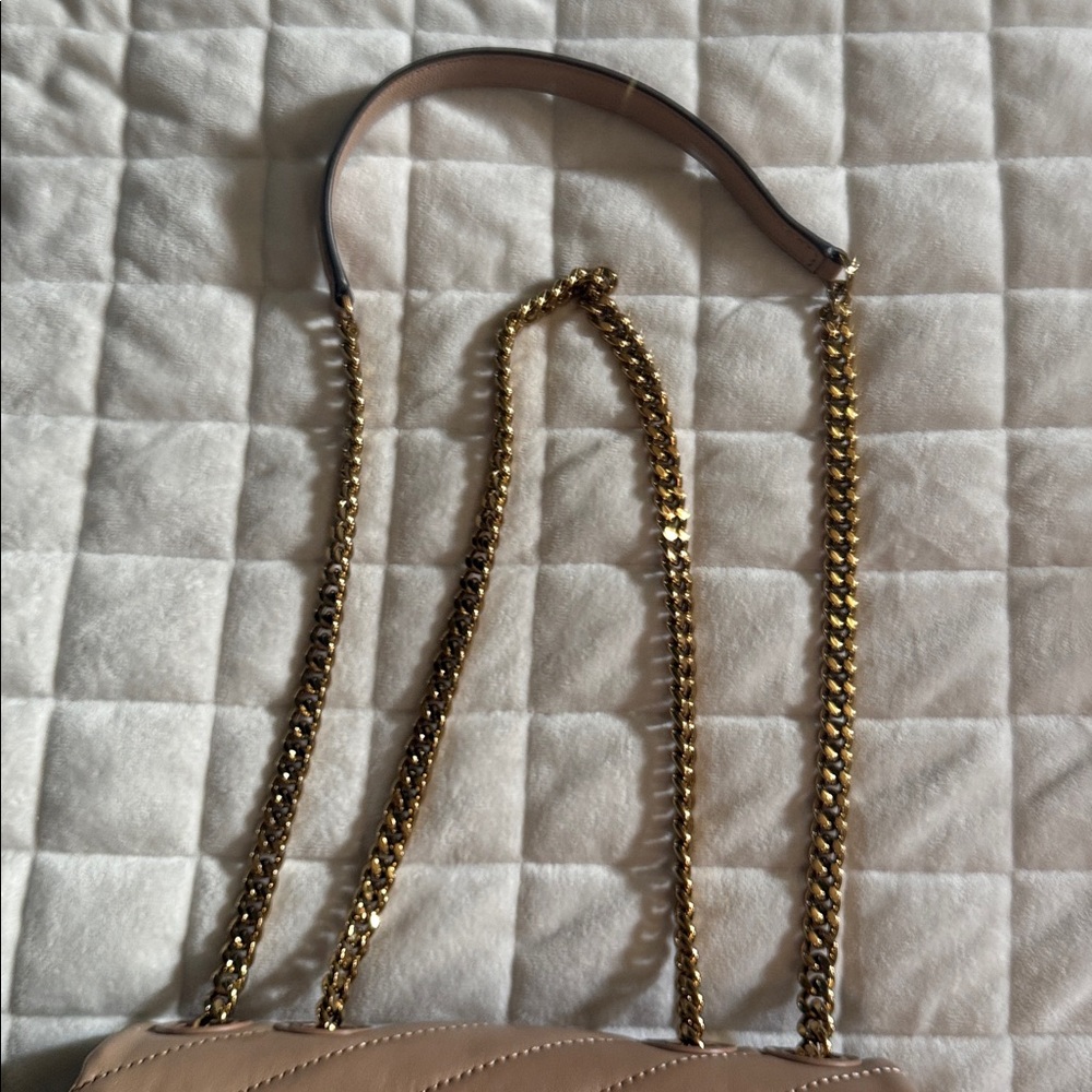 Tory Burch Quilted Tan Shoulder Bag - Picture 11 of 15
